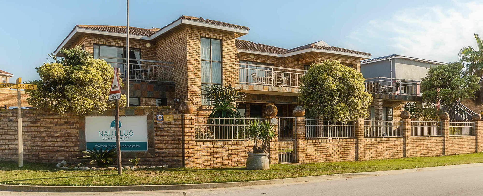 Nautilus Guesthouse Port Elizabeth Exterior foto